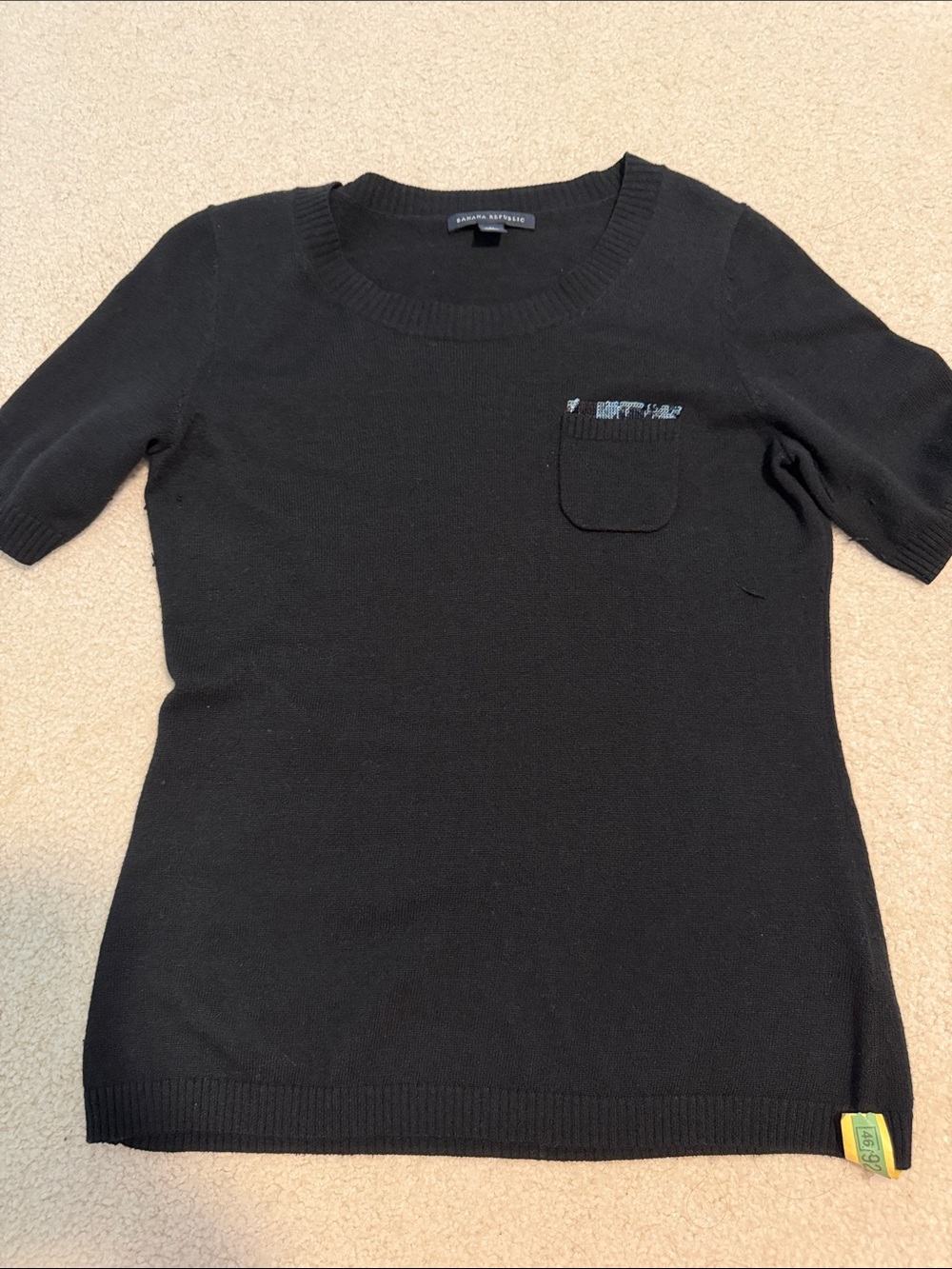 Banana Republic Black Short-Sleeve Crew Sweater with Chest Pocket - medium